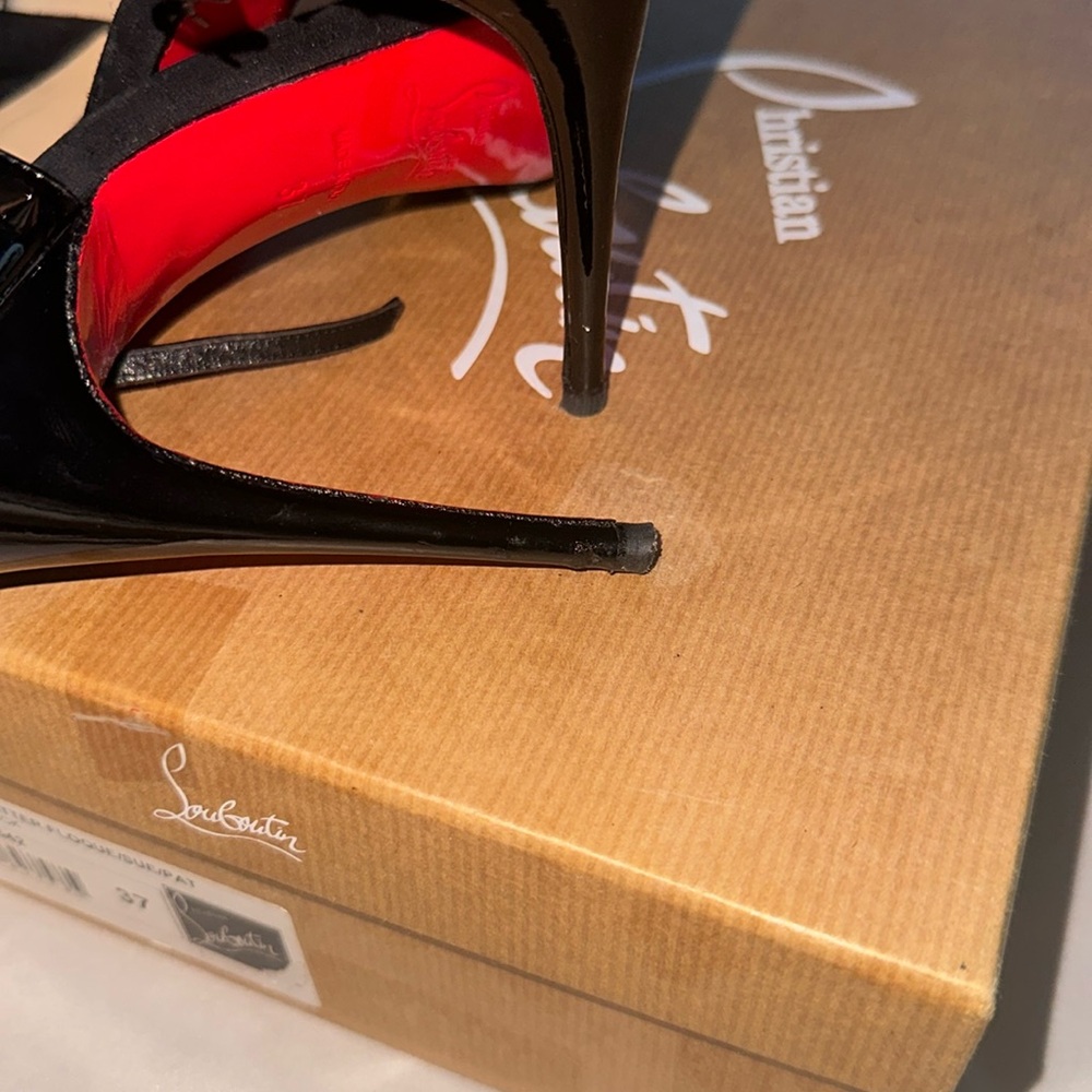 Christian Louboutin shoes - Picture 8 of 9